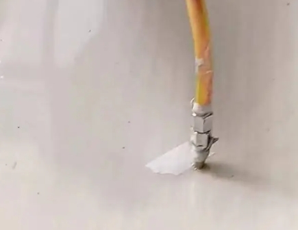 吕梁市瓷砖空鼓维修公司专业解答在瓷砖铺贴过程中，如果使用的砂料过粗（如全部使用了粗砂），可能会导致以下问题